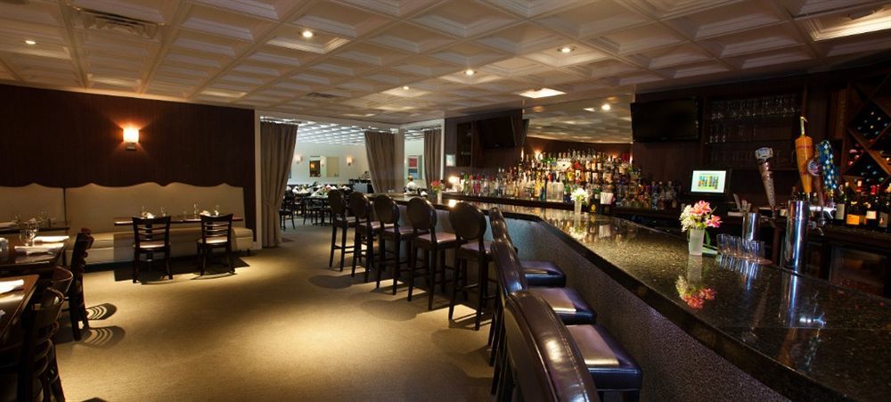 Ramada By Wyndham Rock Hill At Sullivan Center ภายนอก รูปภาพ