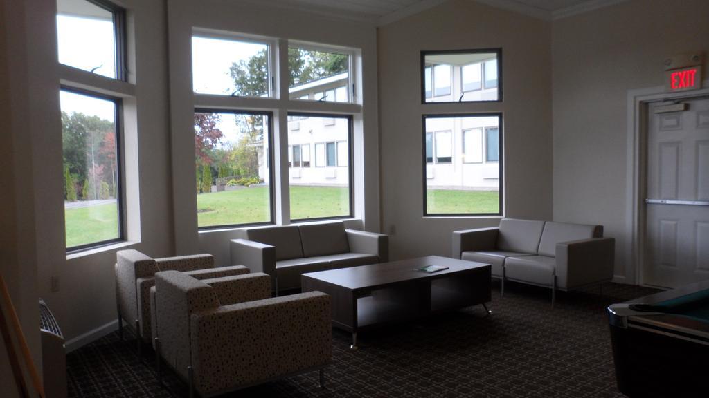 Ramada By Wyndham Rock Hill At Sullivan Center ภายนอก รูปภาพ